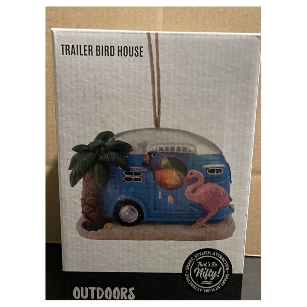 Nifty Trailer Bird House